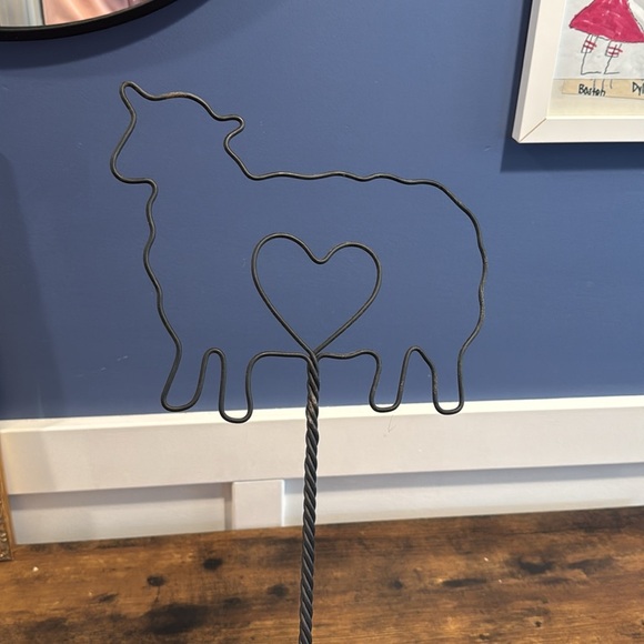 Vintage Primitive Twisted Wire Rug Beater Rare Cow Figure and Heart - Picture 5 of 10